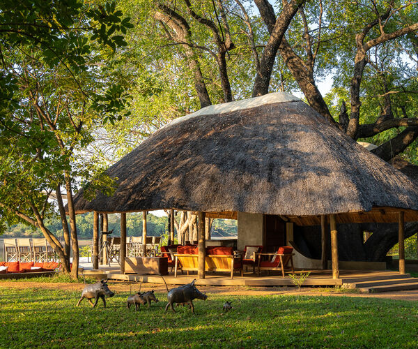 10-night Valley & Lake